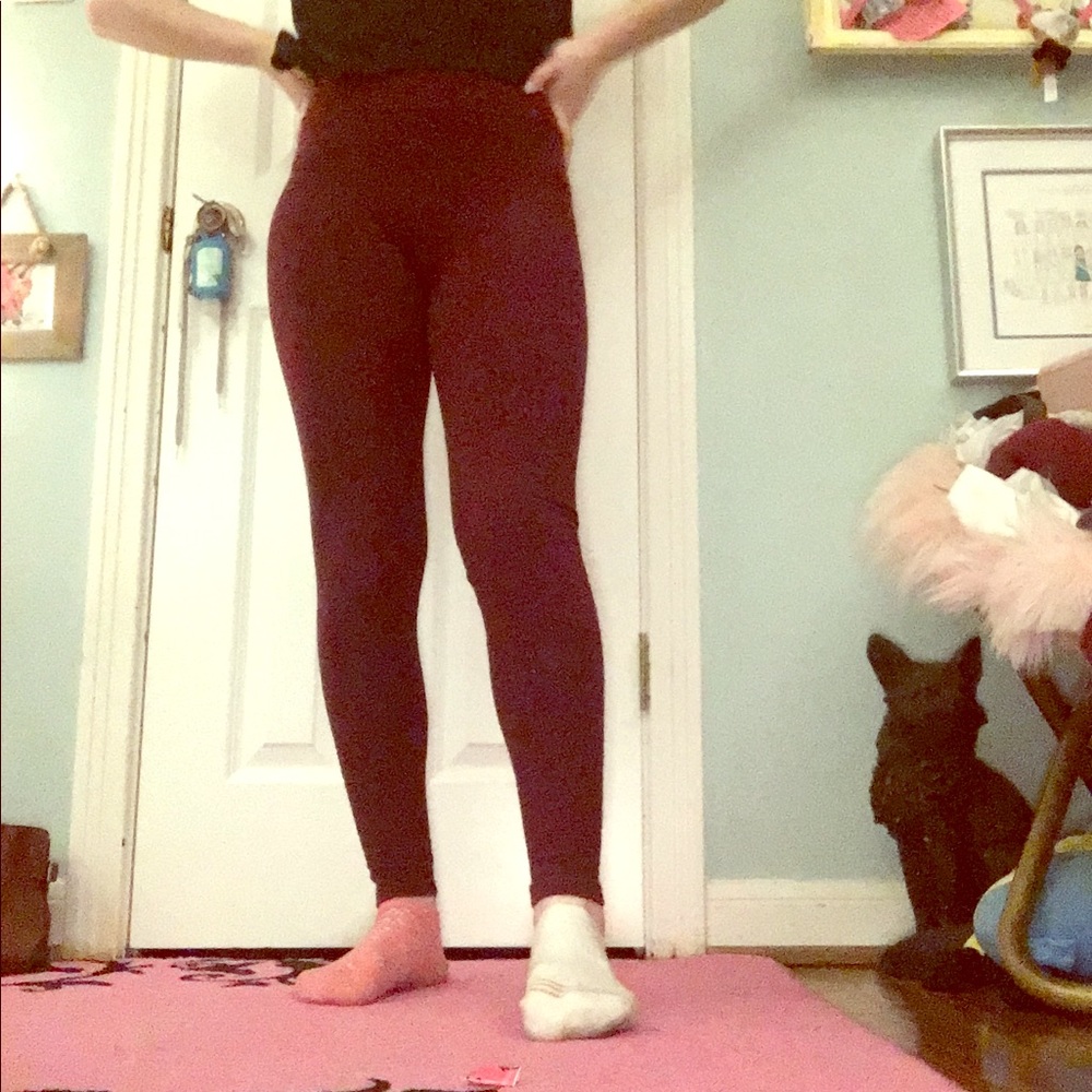 Maroon leggings